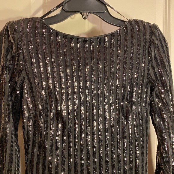 Mini dress - Picture 2 of 7